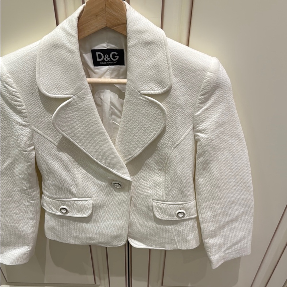 D&G White Cropped Blazer with Notched Lapel